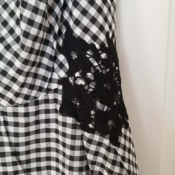 Black and White Dress - Picture 3 of 7